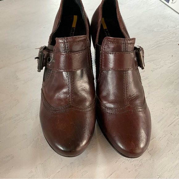 Manas Shoes Leather Low Heels Brown Buckle Comfy Office Womens Size 8.5 - Picture 3 of 8